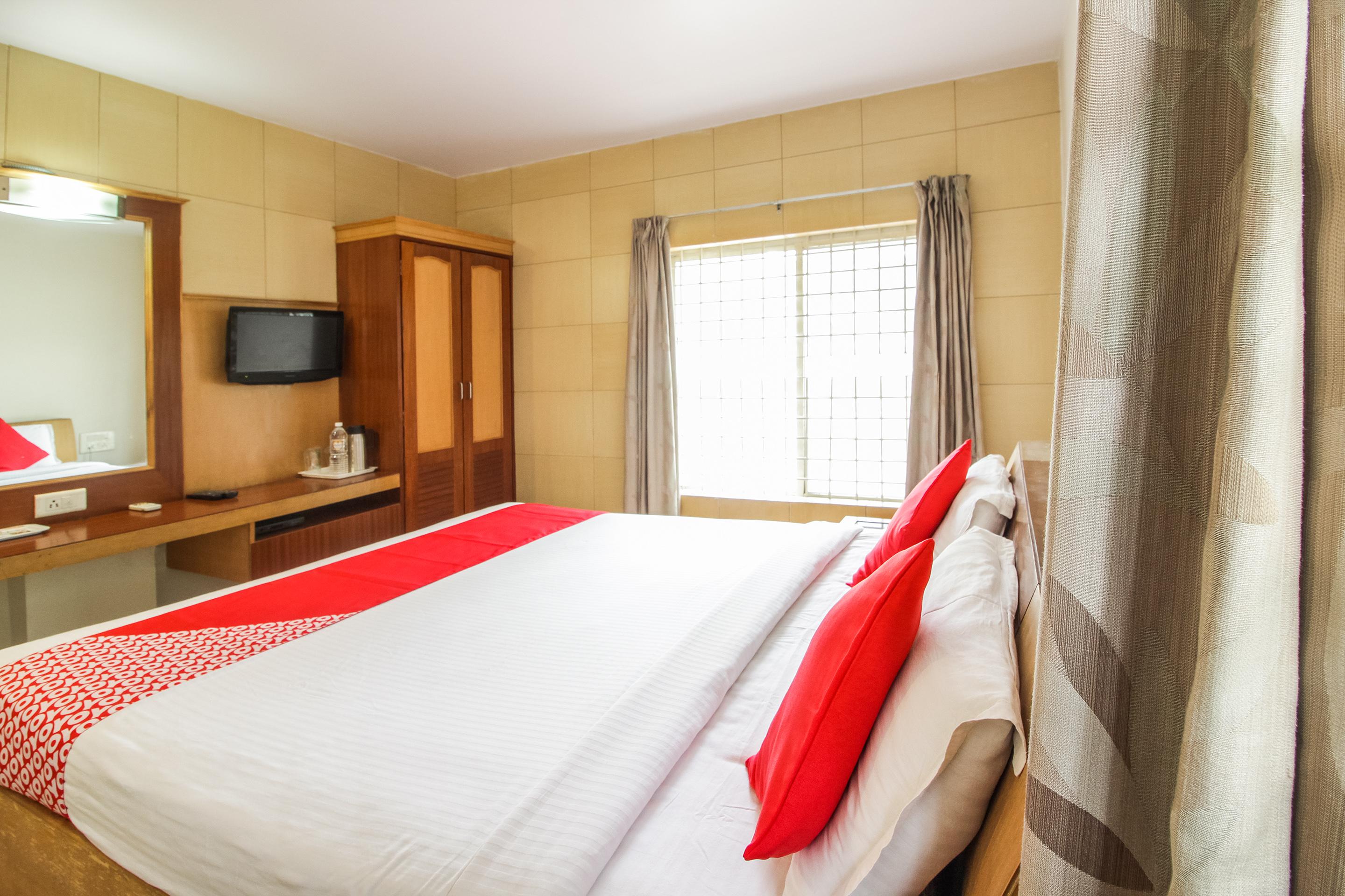 Hotel White Parrot Maisur Dış mekan fotoğraf
