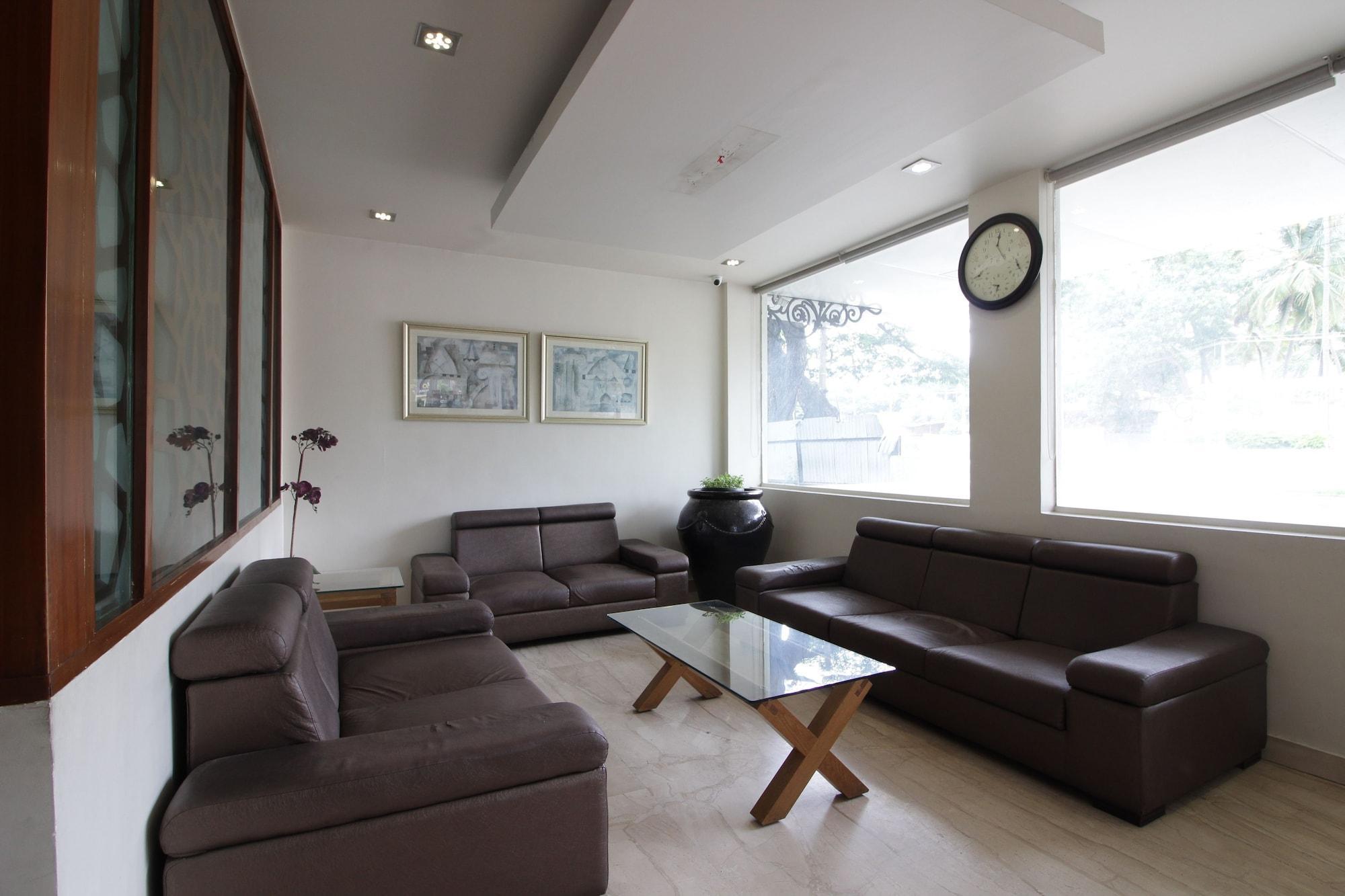 Hotel White Parrot Maisur Dış mekan fotoğraf