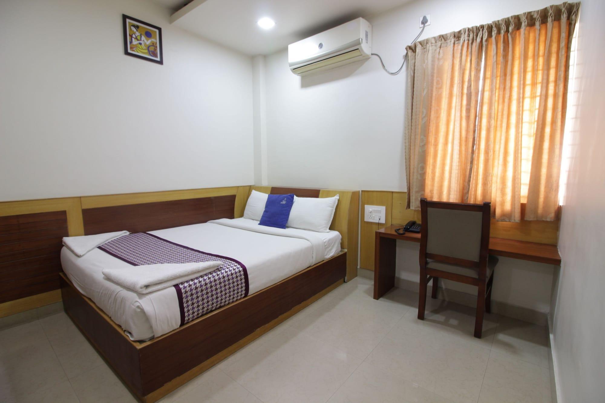 Hotel White Parrot Maisur Dış mekan fotoğraf