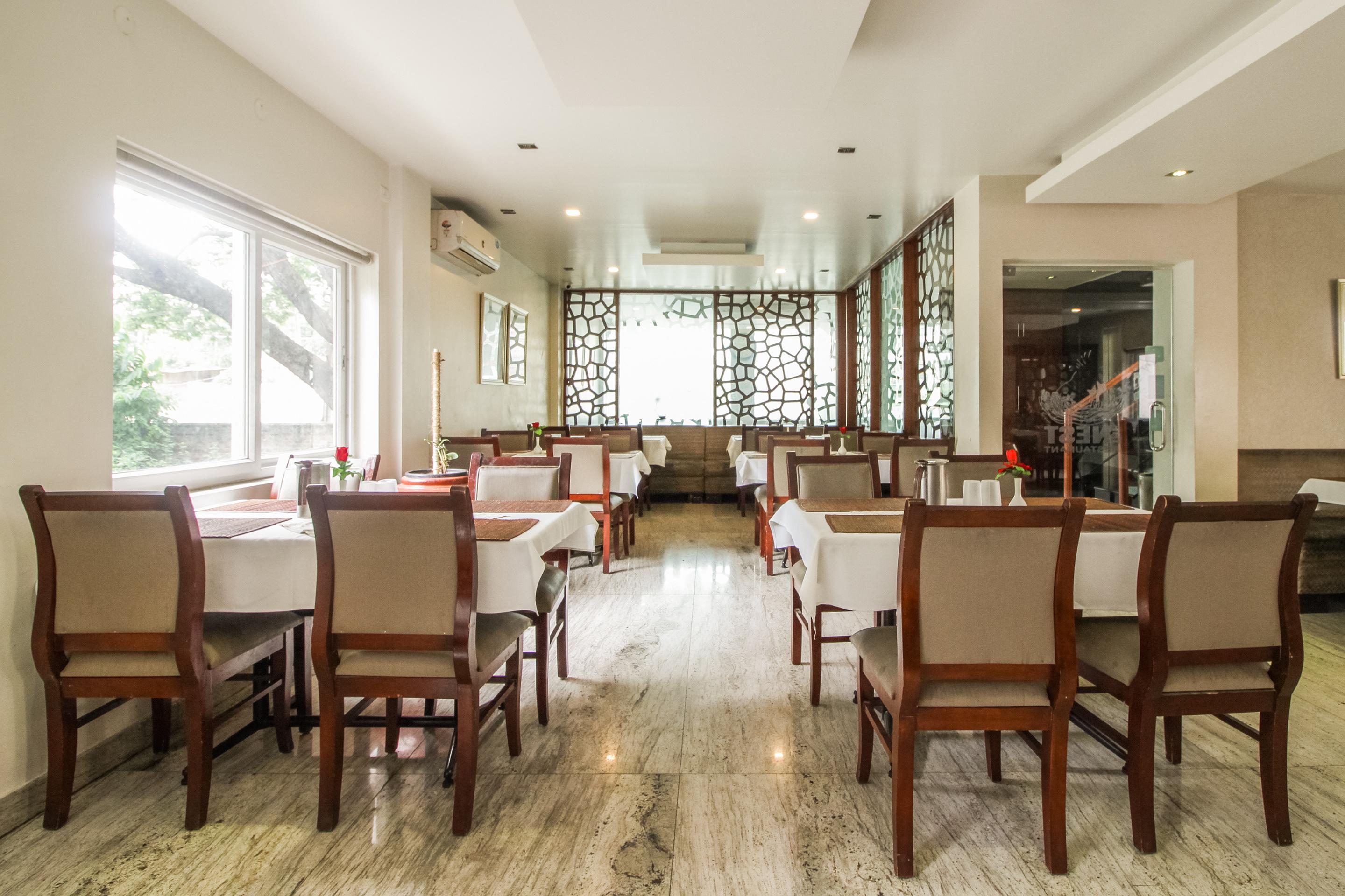 Hotel White Parrot Maisur Dış mekan fotoğraf