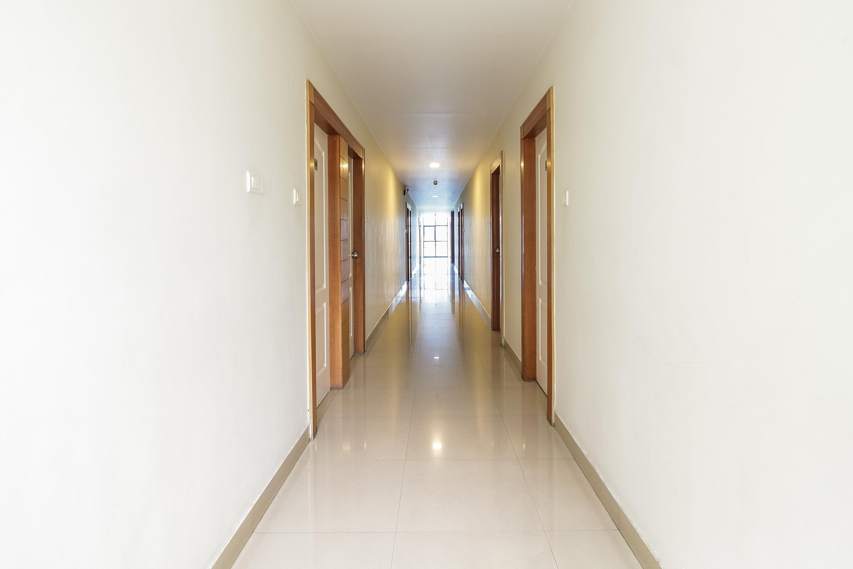Hotel White Parrot Maisur Dış mekan fotoğraf
